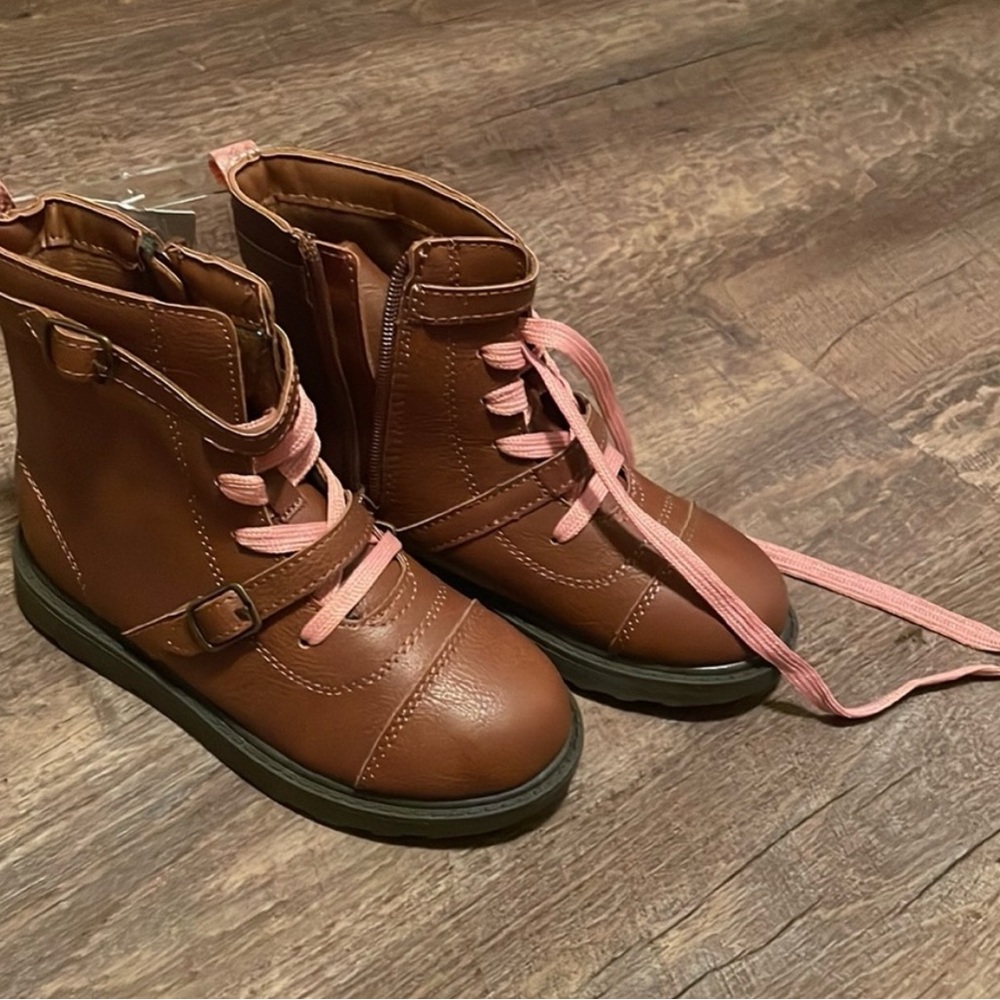 Kids’ Carter’s Size 12 Lydia boots